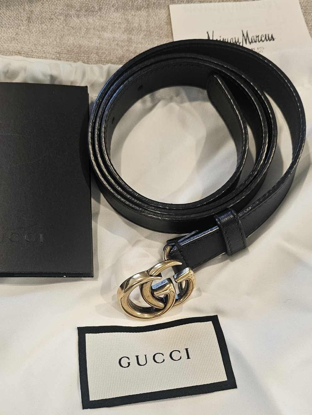 Gucci Marmot Black Leather Belt with Gold Double G Buckle - Picture 2 of 8